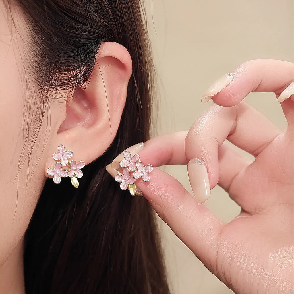 Silver needle flower stud earrings in zinc alloy with electroplated finish, sweet style, colour E39741