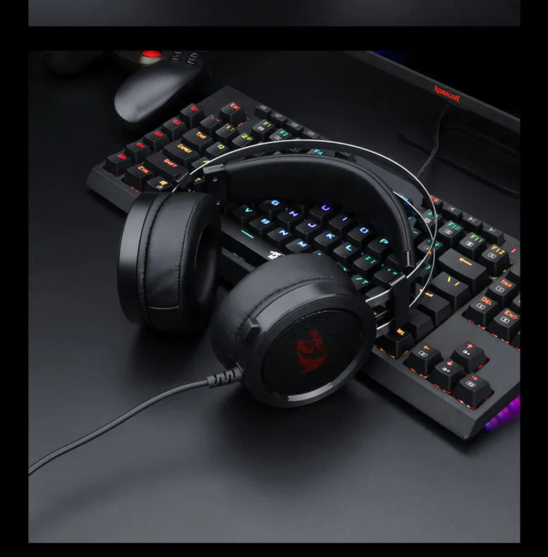 Black wired computer gaming headset with 2-metre cable and 3.5mm plug