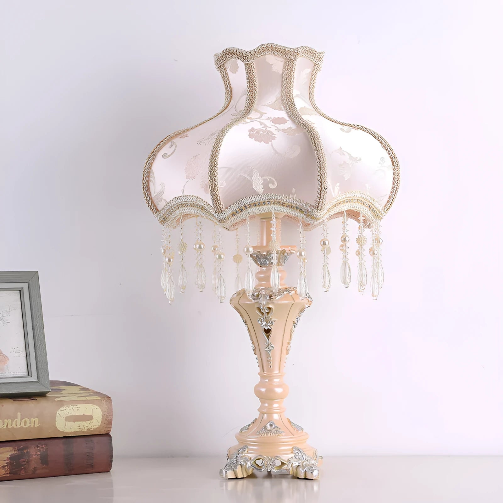 European-style table lamp, 55cm high, with a romantic princess design and multiple switch options
