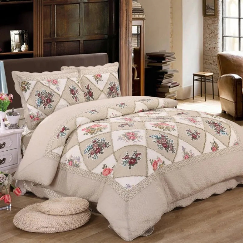 Cotton quilted bedspread three-piece set with pillowcases in Korean bedspread style