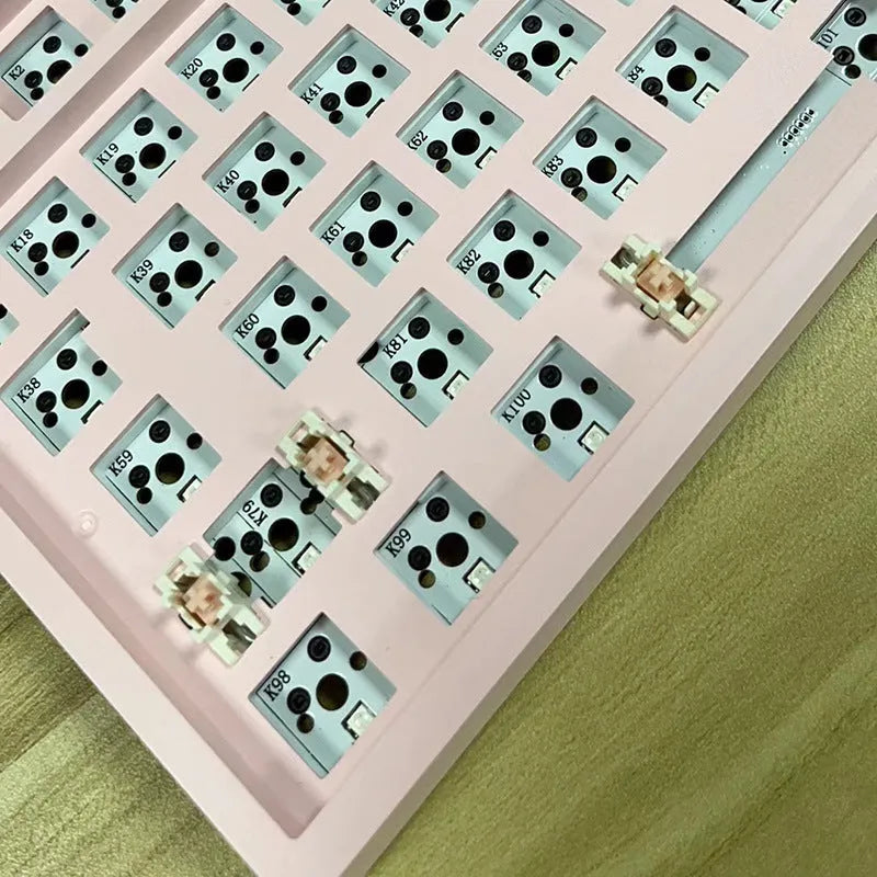 Hot Plug Seat The Third Mock Examination DIY mechanical keyboard kit with plastic housing and included tools.