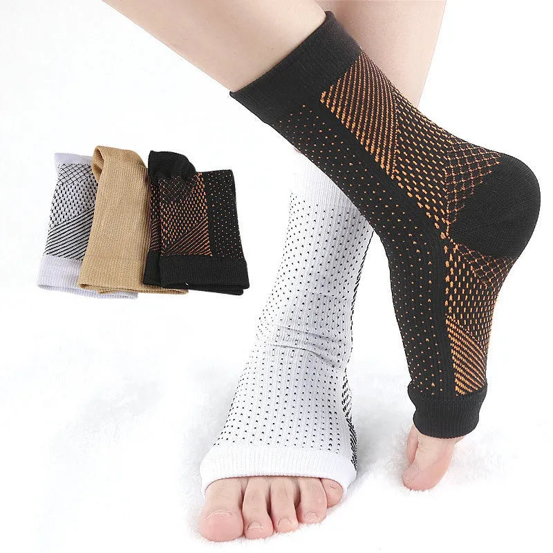 Korean-style heel invisible pressure sports foot socks in white, black, skin colour and copper.