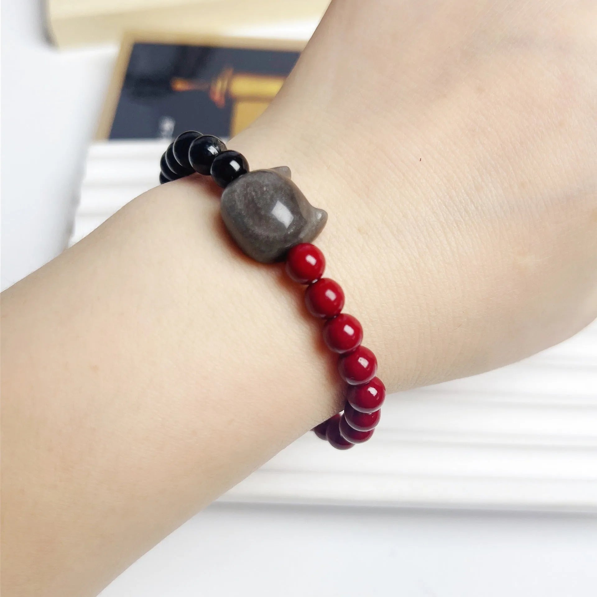 Obsidian cat bracelet with colourful design and adjustable closure in net red wind style