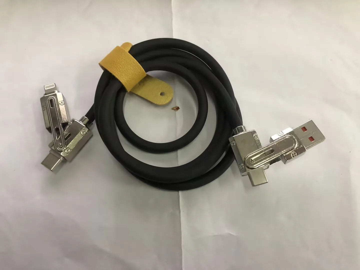 Fast charge mobile phone cable with zinc alloy connectors in multiple colour options