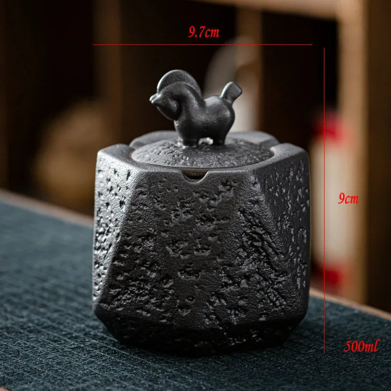 Stoneware ceramic ashtray with cover in Japanese retro style, gilt pony finish, placed in living room