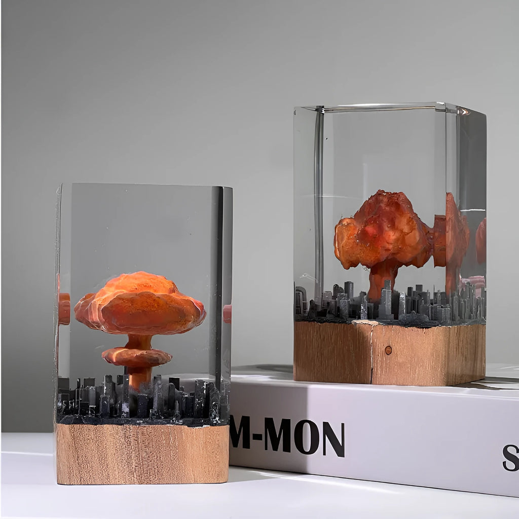 Small atomic bomb mushroom cloud shaped night lamp decoration in resin and plastic