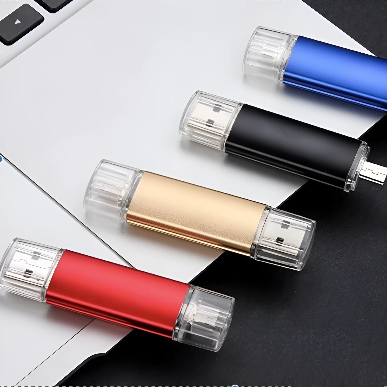 Caike aluminium alloy USB 2.0 flash drive in silver colour, compact portable design