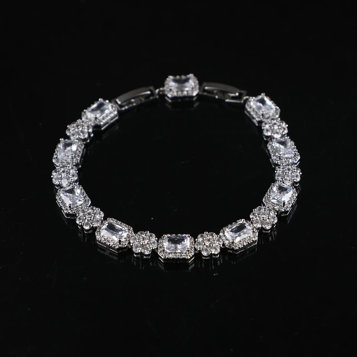 Copper and real white gold claw chain bracelet with full zircon stones, flower and geometric design, women's silver style