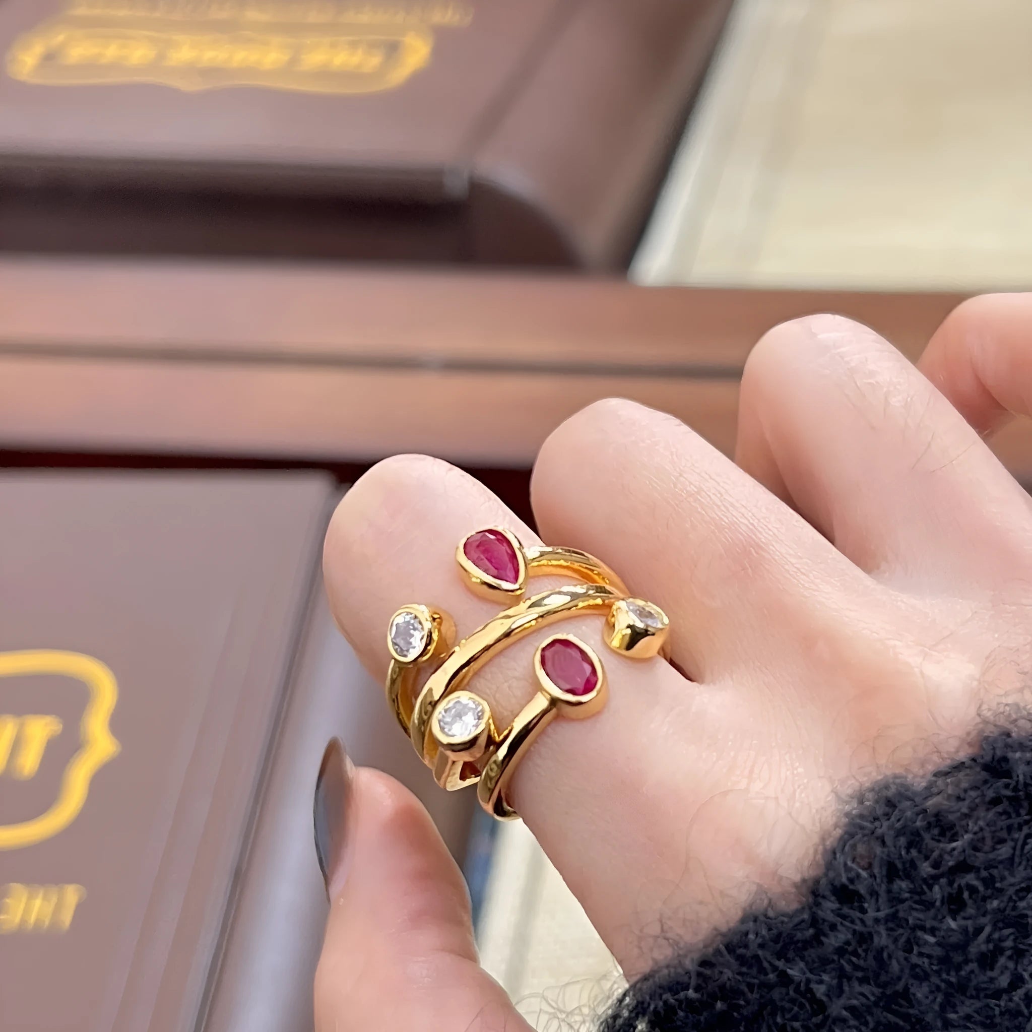 Geometric double-headed diamond ring with irregular cross design in two-colour electroplating