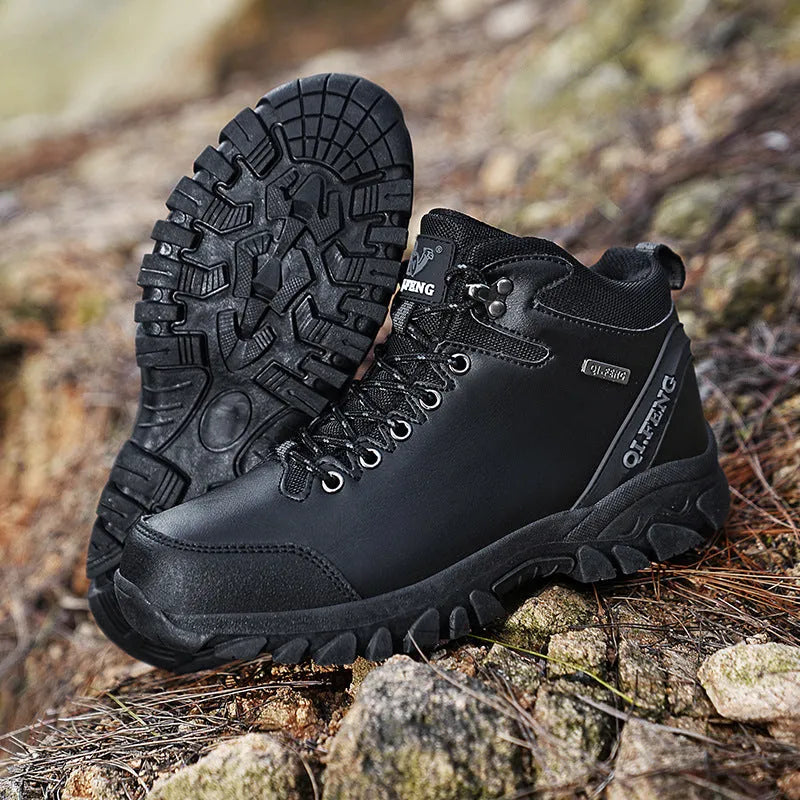 Men's casual travel shoes with round toe and synthetic leather upper in black and brown
