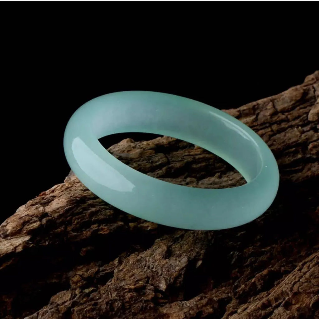 Women's jade bracelet in blue or green colour with adjustable sizing