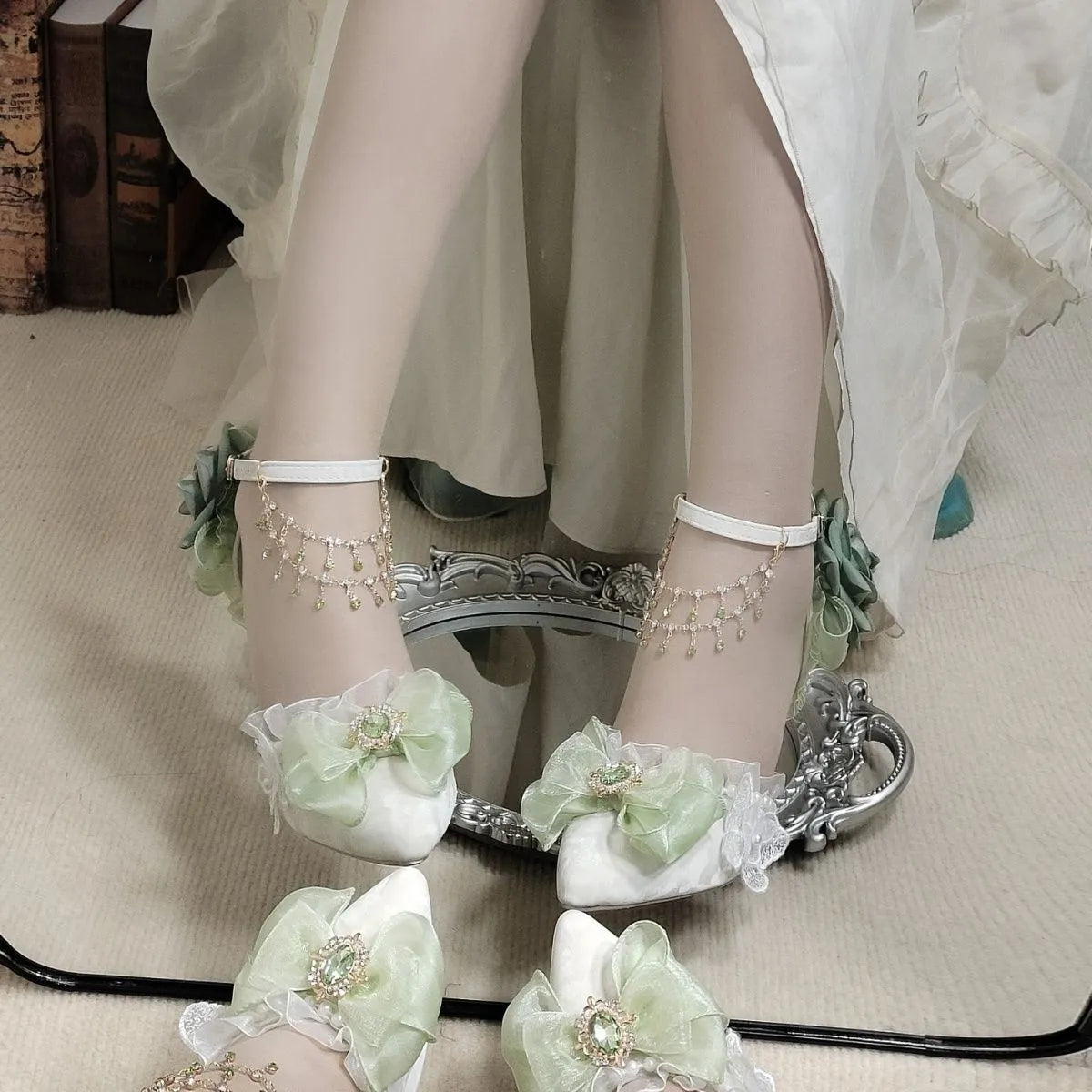 Handmade flower bow PU short stout heel wedding high heels round toe in white