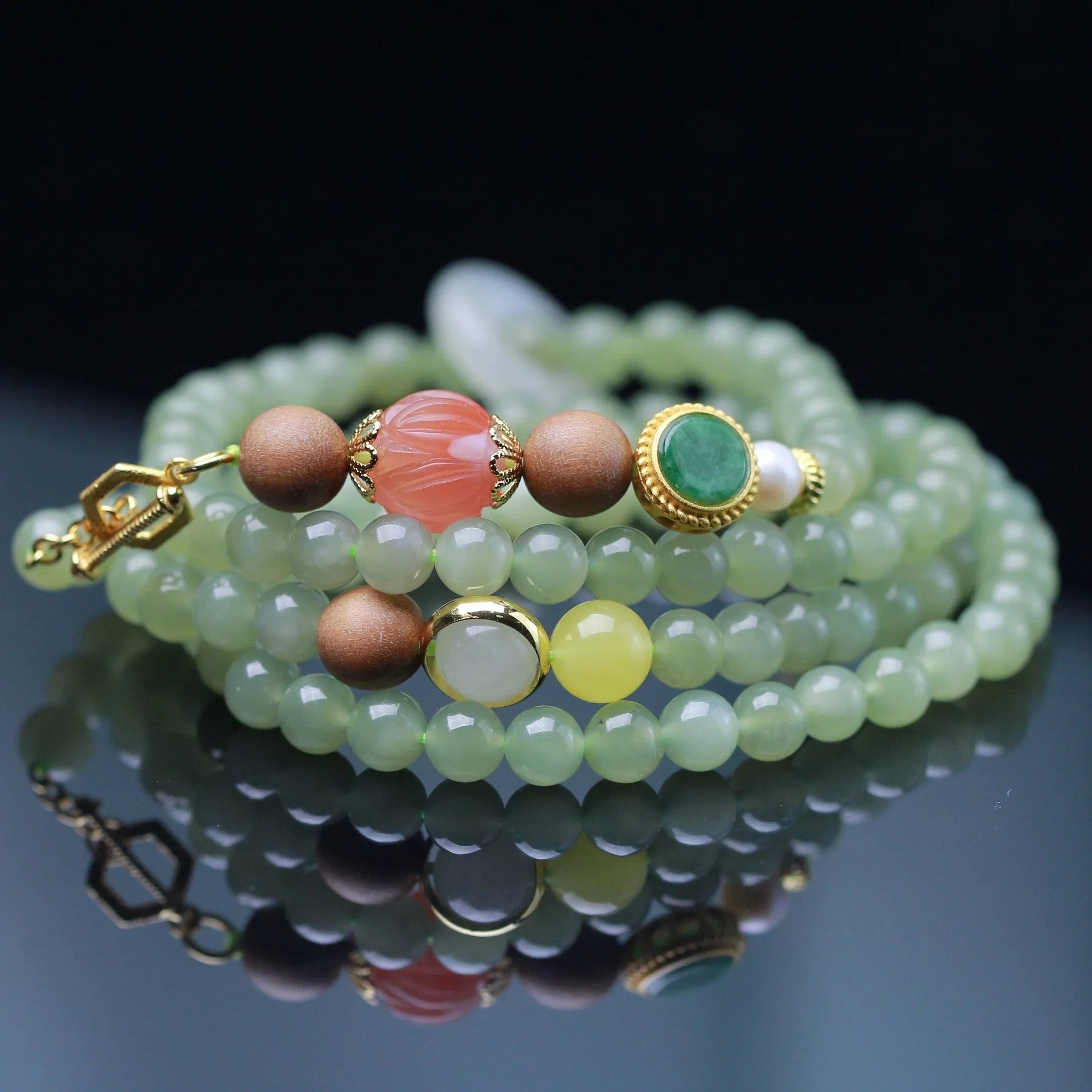 Natural Hetian jade hand red lotus beads necklace with white sandalwood beeswax elements and matching bracelet