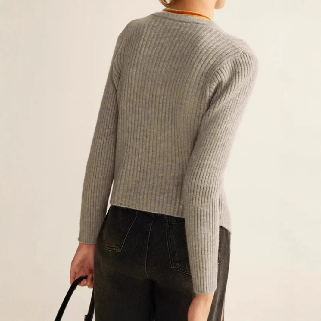 Women's loose-fitting cardigan sweater in red or silver colour for autumn and winter casual wear