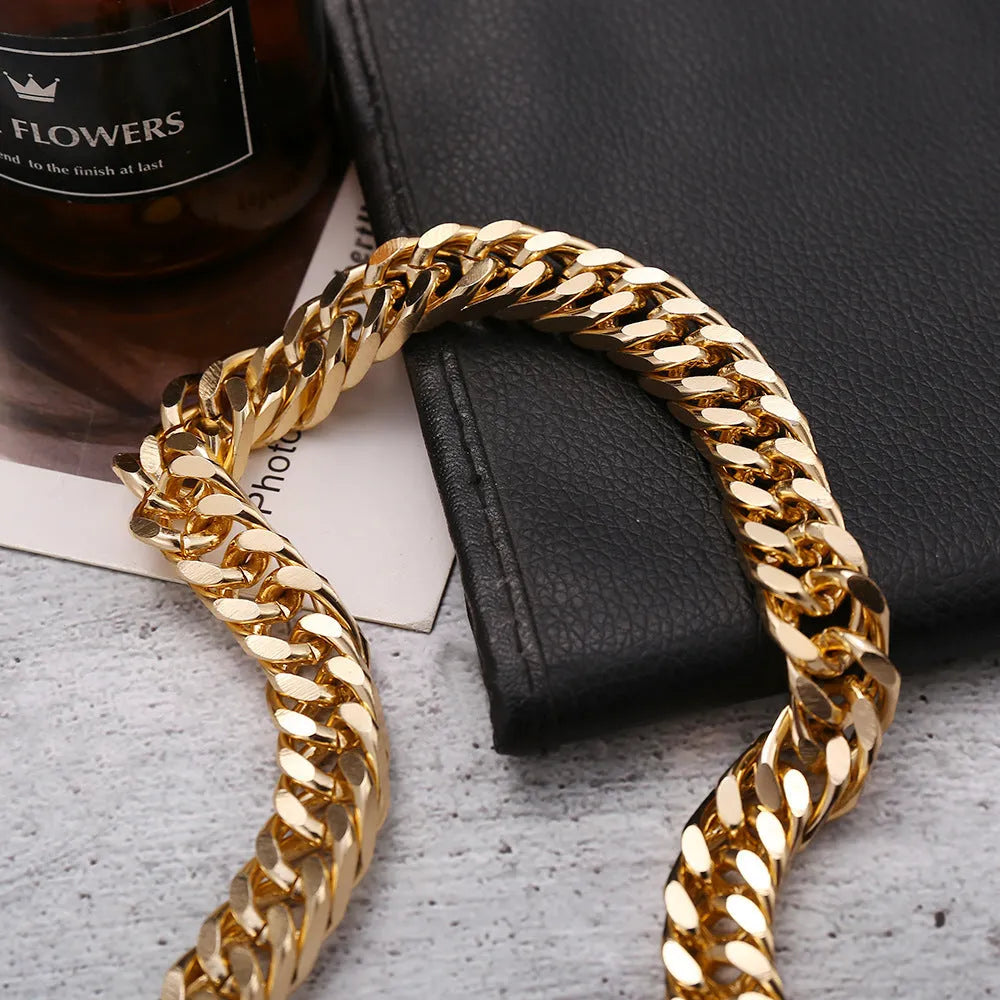 Women’s gold alloy chain necklace with 32cm length and 6cm extension