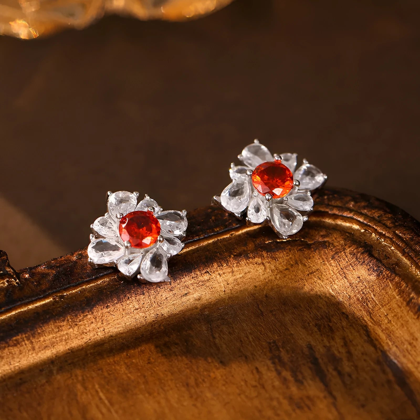 Women's sterling silver retro earrings with platinum plating and geometric pigeon red design