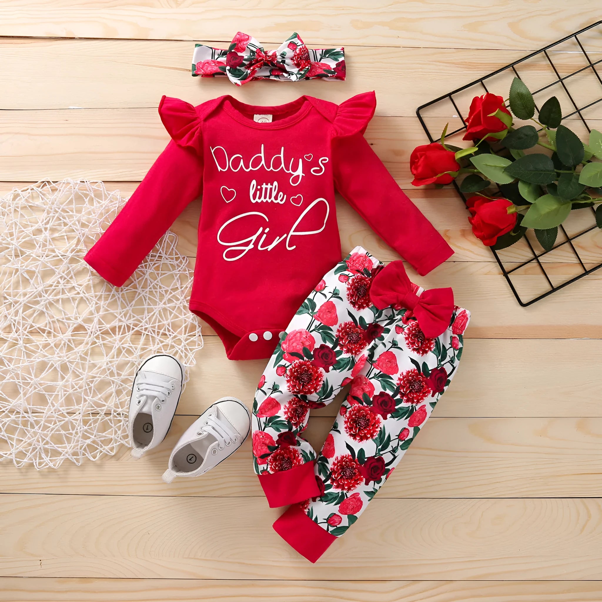 Autumn baby girl long-sleeved alphabet romper suit three-piece set in cotton, sizes 70 to 100cm