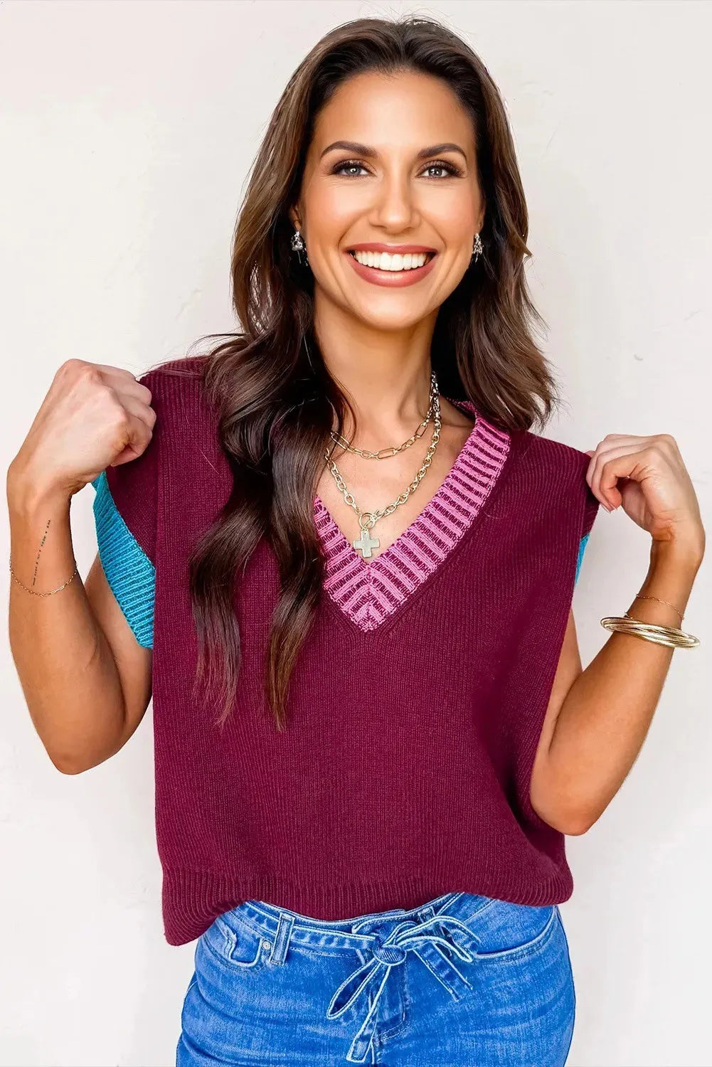 Burgundy women's V-neck loose sweater with contrast trim and cuffed short sleeves