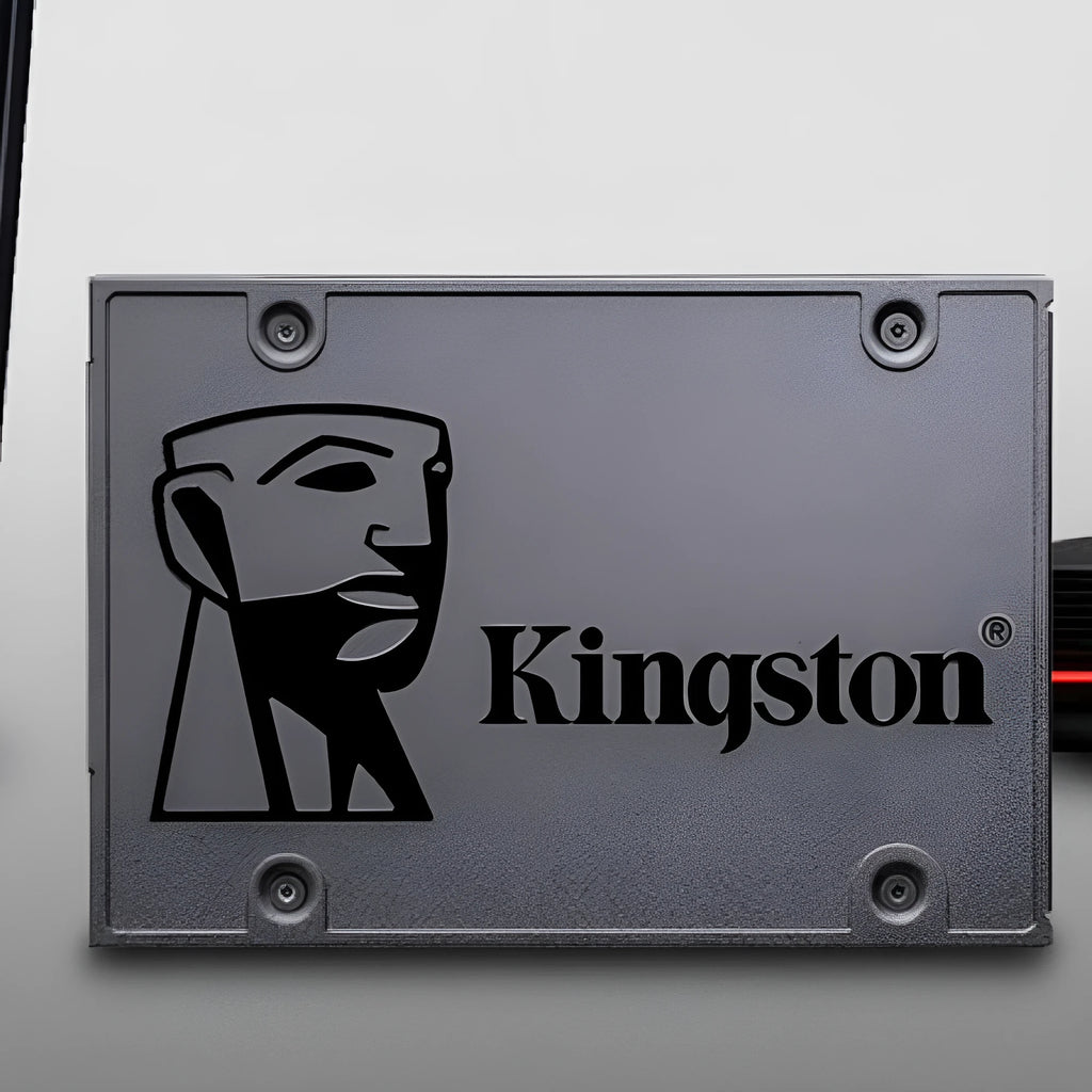Multipurpose 2.5-inch SATA3 solid-state drive with MLC flash memory and 7 mm thickness
