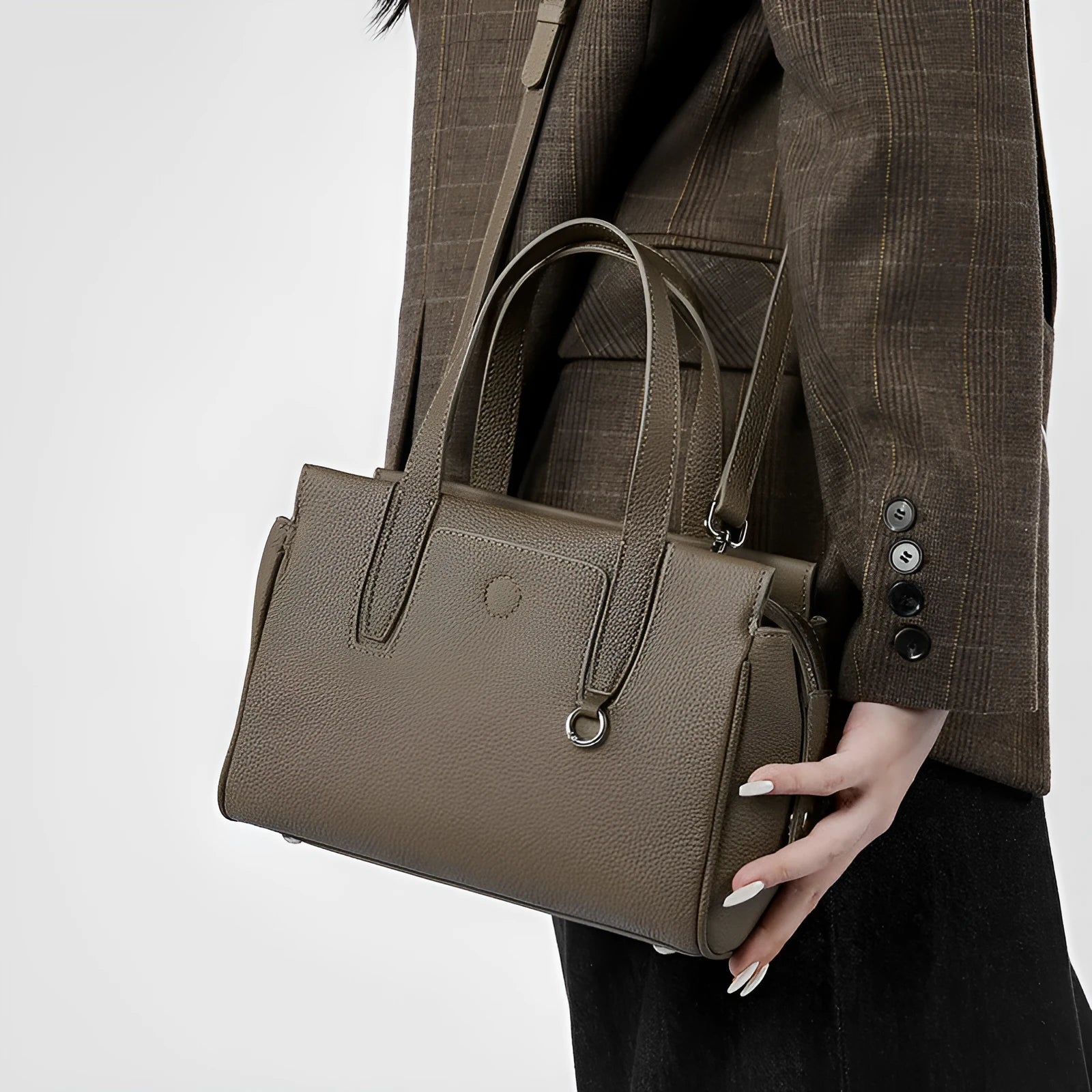 Genuine leather crossbody bag in horizontal square design with adjustable strap