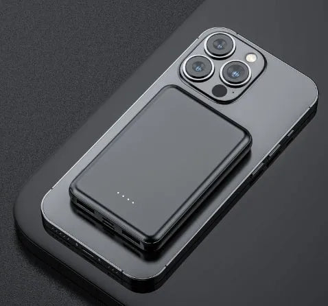 Black and white electric heating vest power bank showing 10000mAh and 5000mAh capacity options.