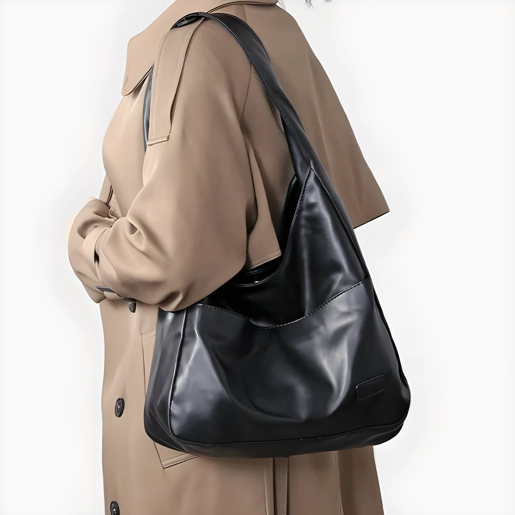 Women's soft PU shoulder bag in European retro style with zipper compartment and sewing thread details