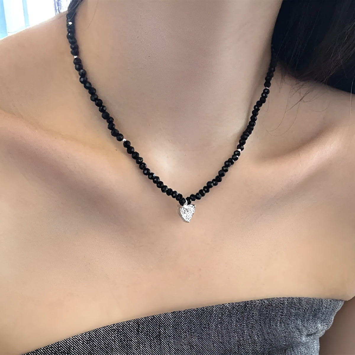 925 silver heart necklace for women in platinum white or platinum black electroplated finish
