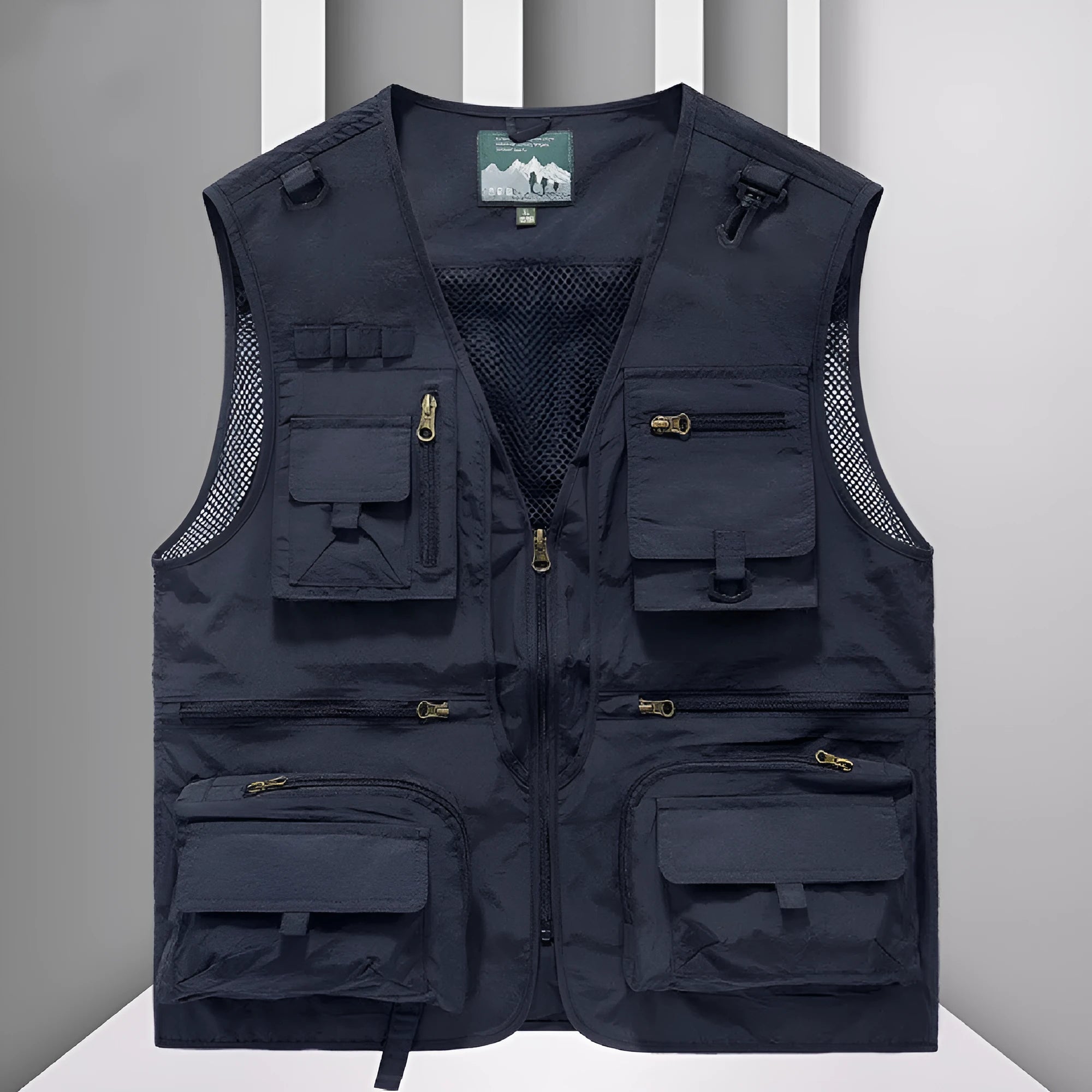 Men's loose fit mesh quick-dry vest in solid colour nylon, shown front view