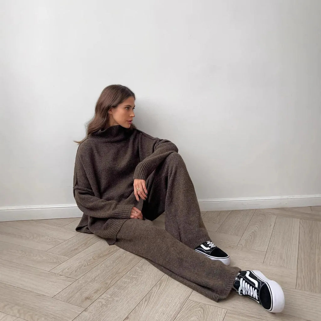 Women’s side-slit sweater suit set in dark grey with trousers and acrylic fabric