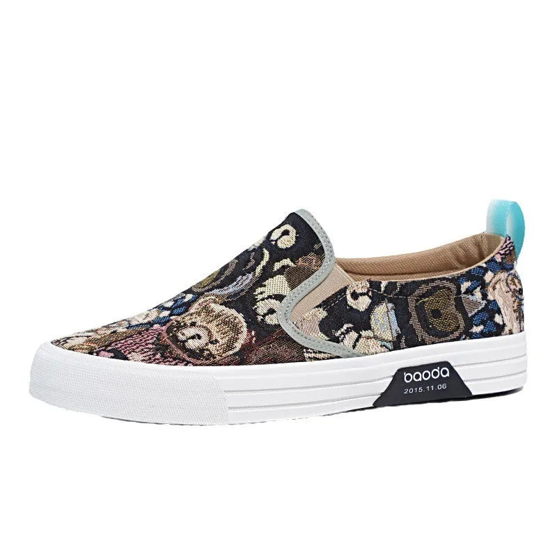 Casual canvas slip-on sneakers in khaki with vulcanised rubber sole and mesh lining