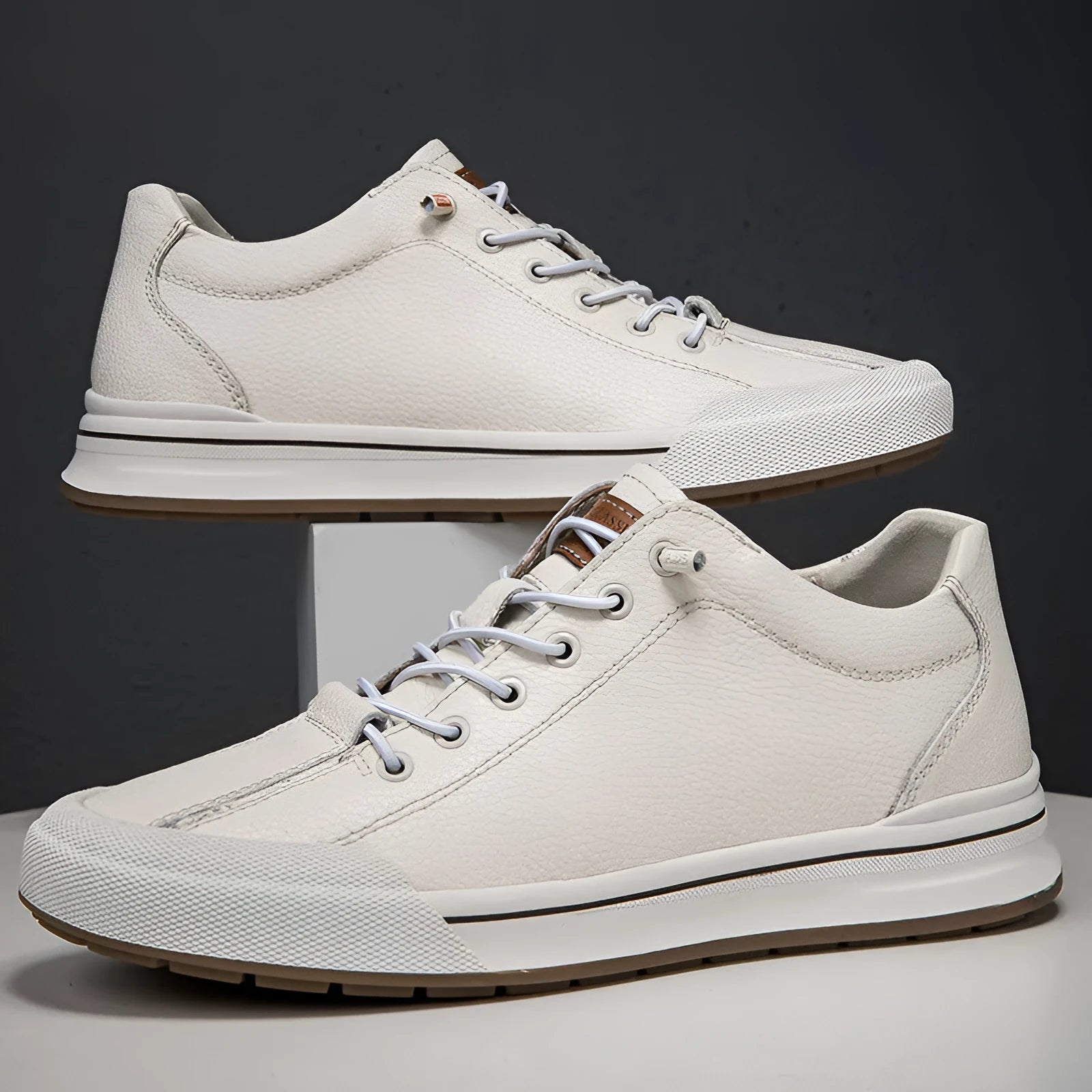 Men's white matte leather flat heel shoes with round toe and 6CM construction
