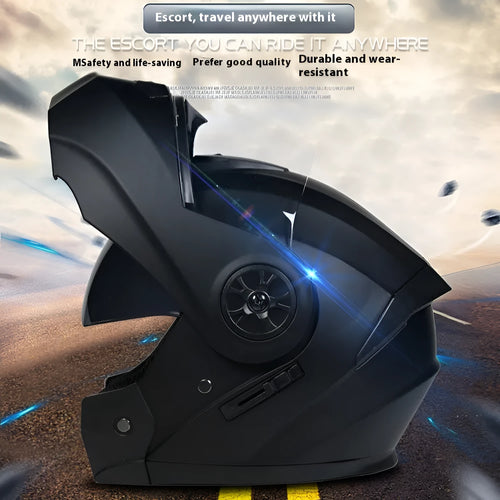 Full face motorcycle helmet in ABS construction with visor, available in matte black and white colour options