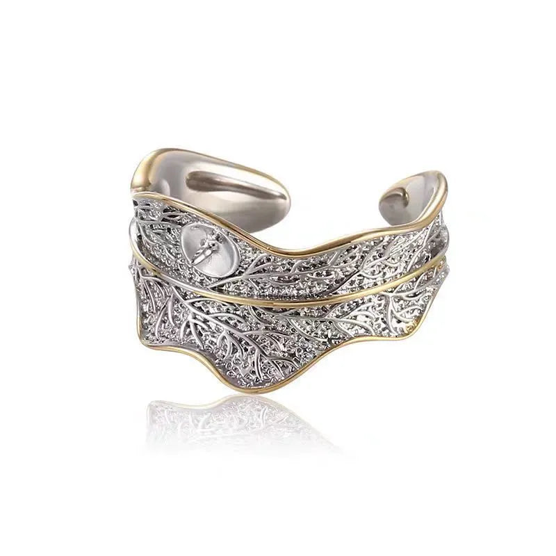 Natural freshwater pearl ring with leaf-shaped metal band and adjustable opening