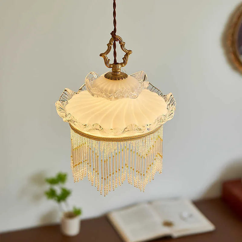 Tassel chandelier with copper lamp body and glass lampshade, LED light source, for dining room or bedroom
