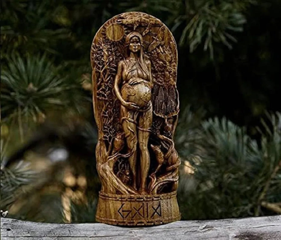 Detailed resin statue of a Greek goddess, 22cm tall, for altar or garden decoration.