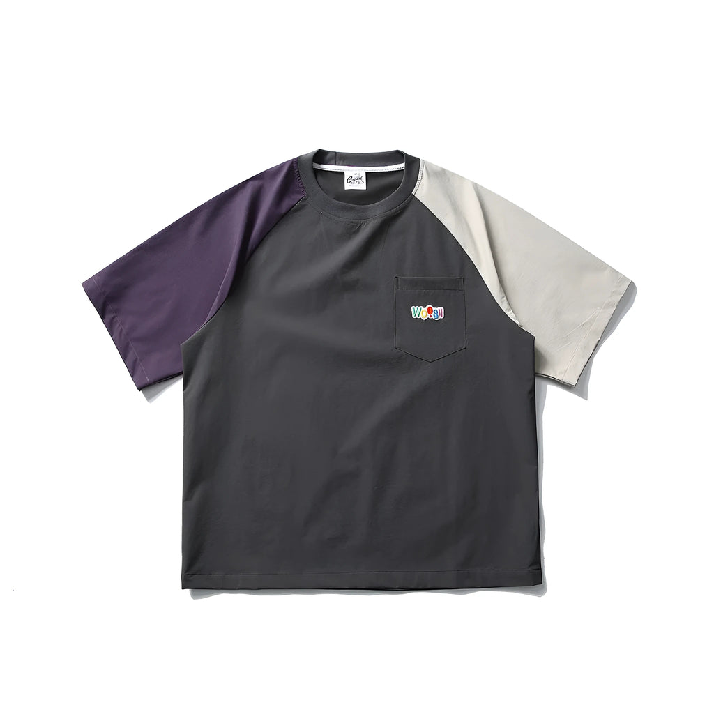Dark grey men's T-shirt with contrast colour raglan sleeves, loose fit short-sleeved pullover