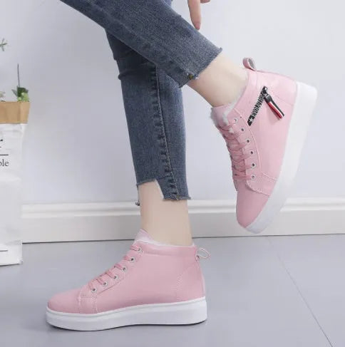 Women's plush snow boots in black, pink, or white with round toe, flat heel, and low cut, sizes 35-40