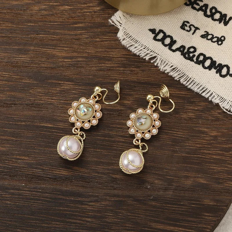 Geometric alloy earrings retro Hong Kong style ins style ear hook and mosquito repellent incense ear clip light luxury