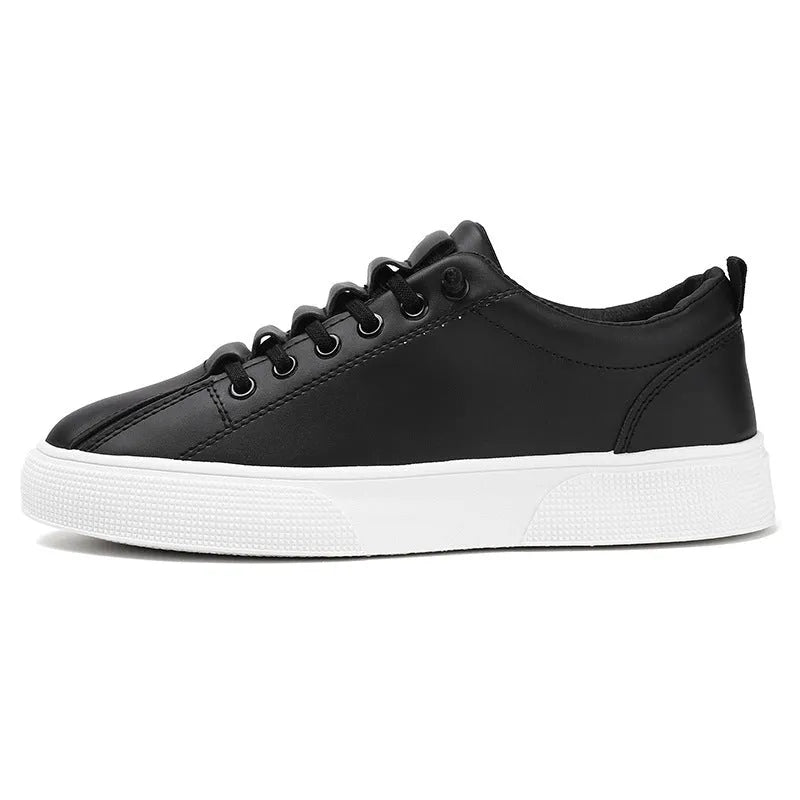 Men's black and white low-top mesh sports shoes with synthetic leather uppers and PVC soles