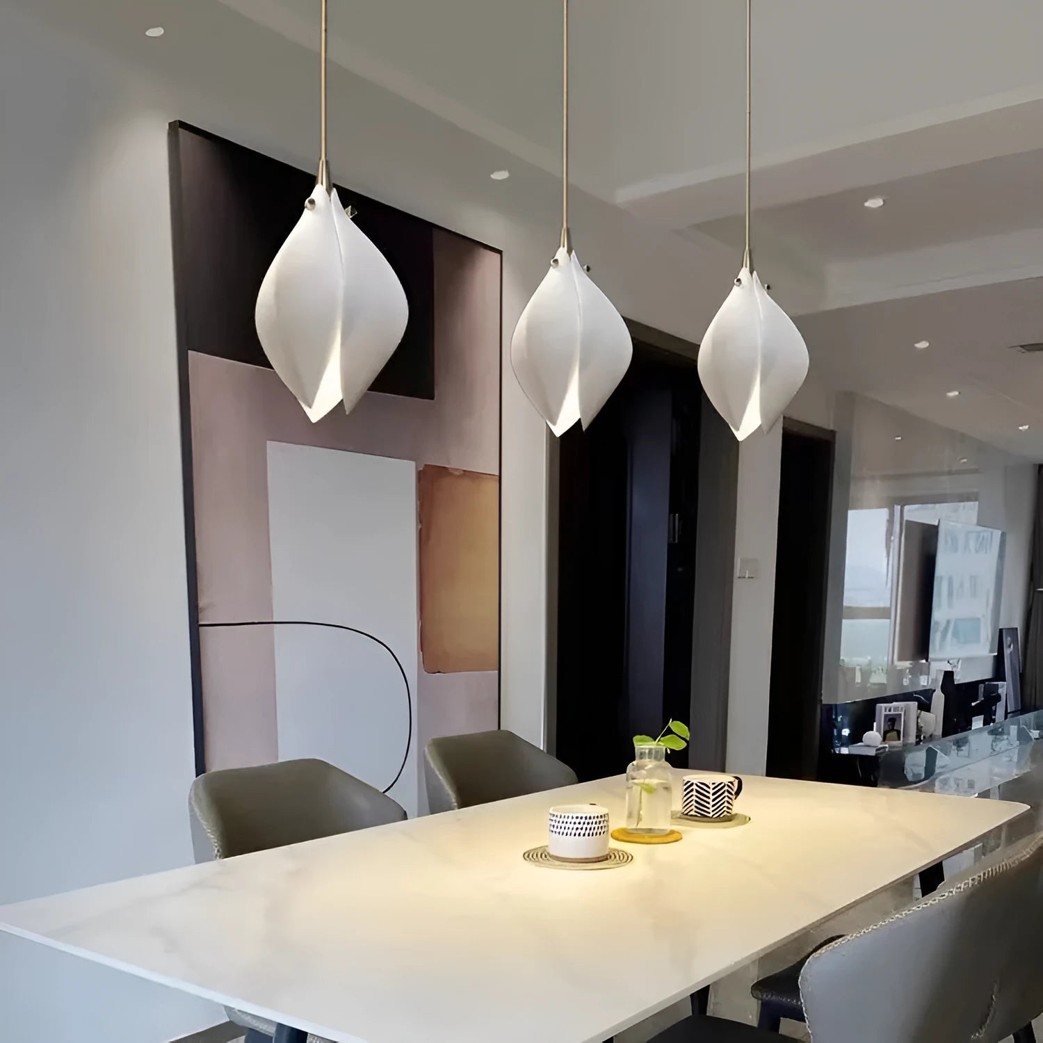Ceramic magnolia single head pendant light with Nordic minimalist design