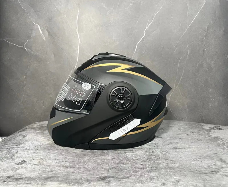 Full face motorcycle helmet in ABS construction with visor, available in matte black and white colour options