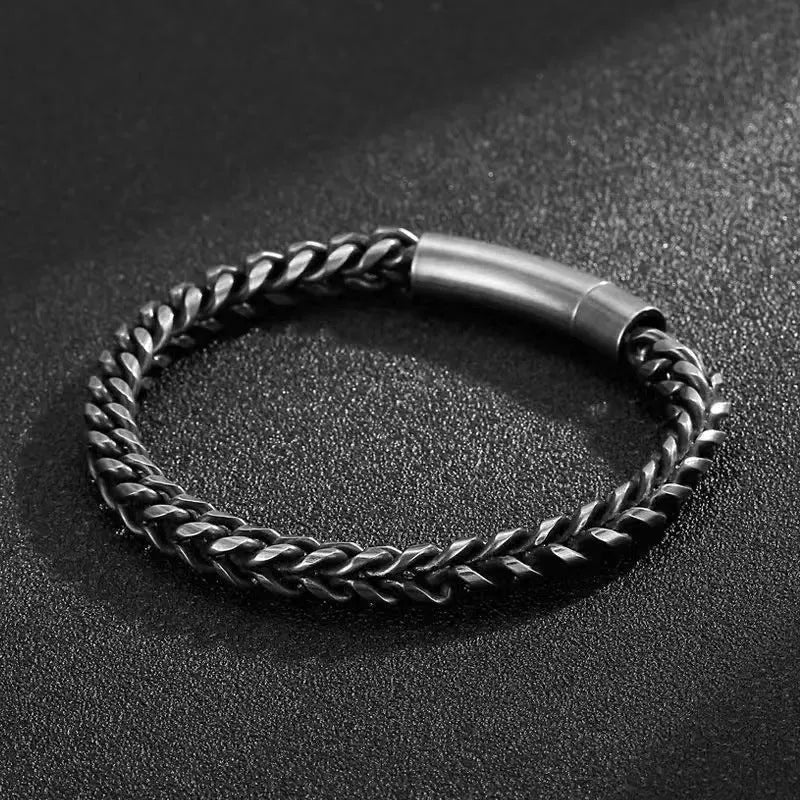 Men's titanium steel retro geometric bracelet with irregular shape, available in 19.5cm and 21.5cm lengths
