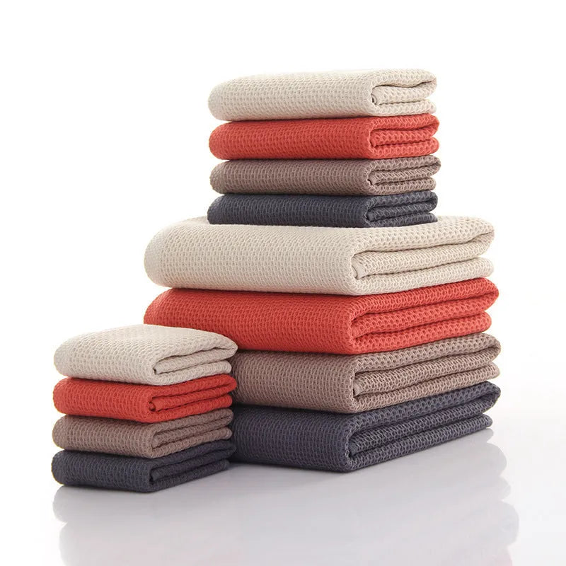 Pure cotton jacquard bath towel in beige, size 70x140cm, absorbent and quick-drying