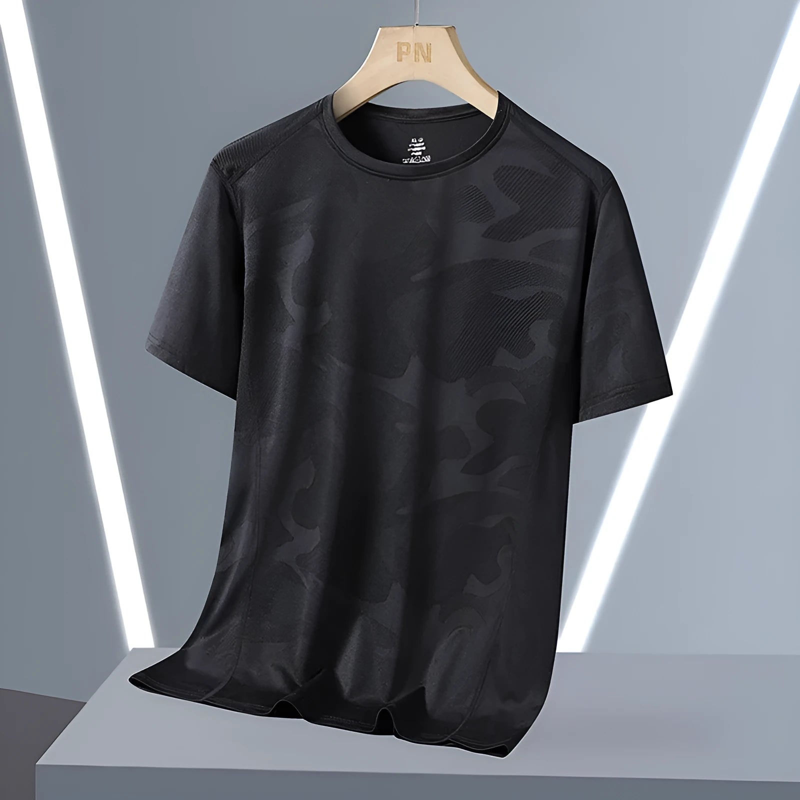 Men's nylon quick-drying short sleeve t-shirt in camouflage print or solid colours