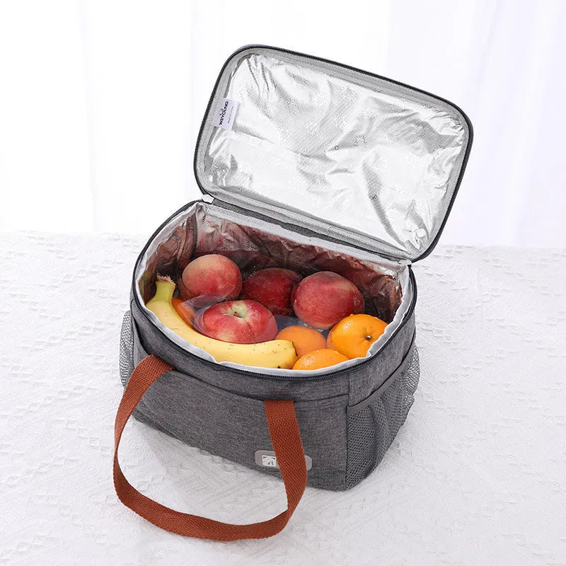Insulated Oxford cloth picnic bag with crossbody strap in black colour.