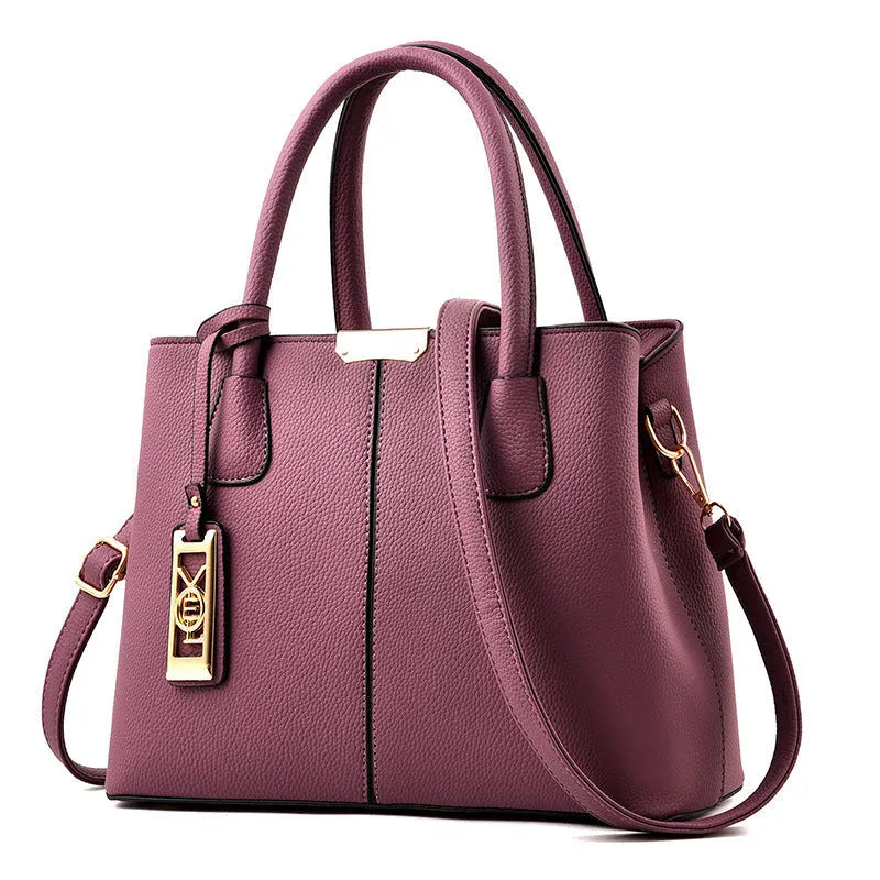 Large capacity women's shoulder bag in soft PU leather with horizontal square shape