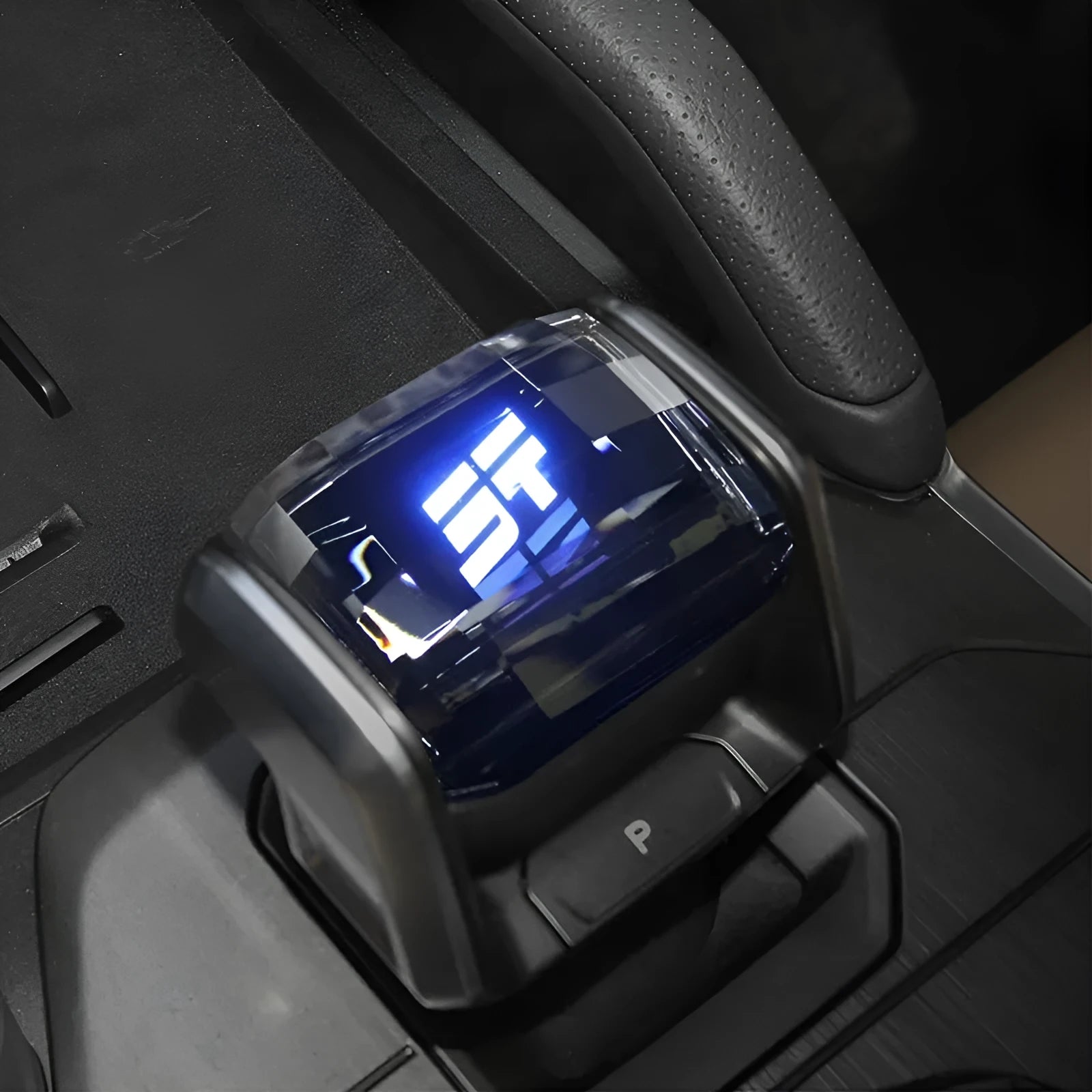 Colourful light changing crystal car gear lever for Chery vehicles