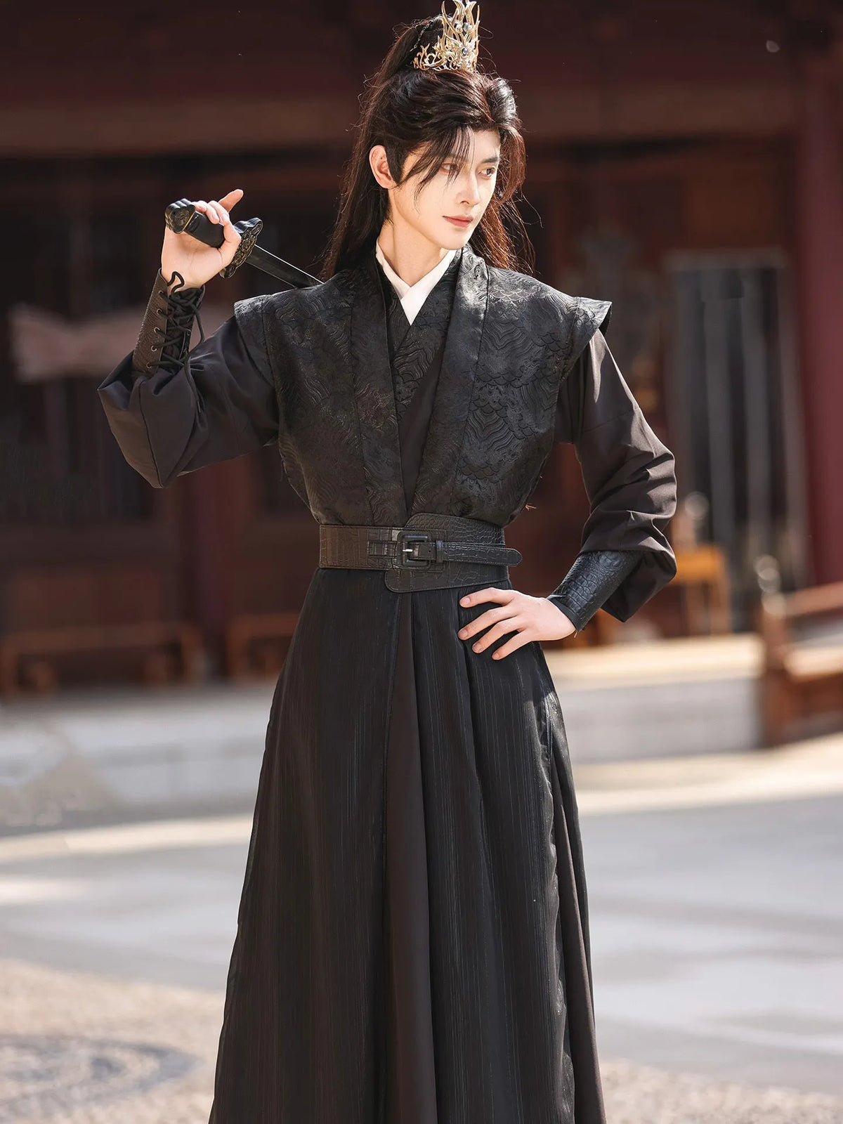 Hanfu Qingxuan suit with inner robe, outer coat, wrist guard, and waist belt in jacquard fabric, unisex sizes S-3XL