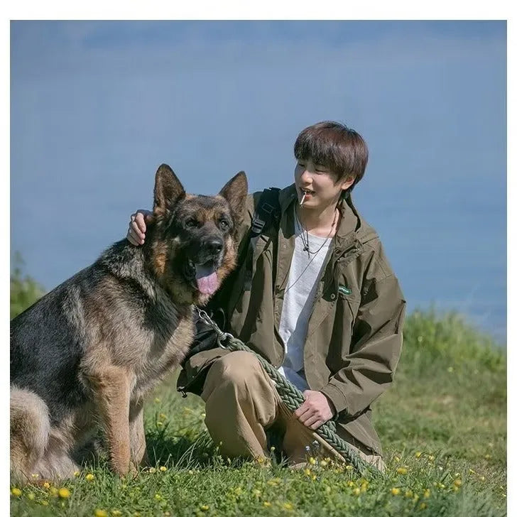 Men's windproof jacket in military green, loose fit, hooded, long sleeves, polyester, casual coat for autumn.