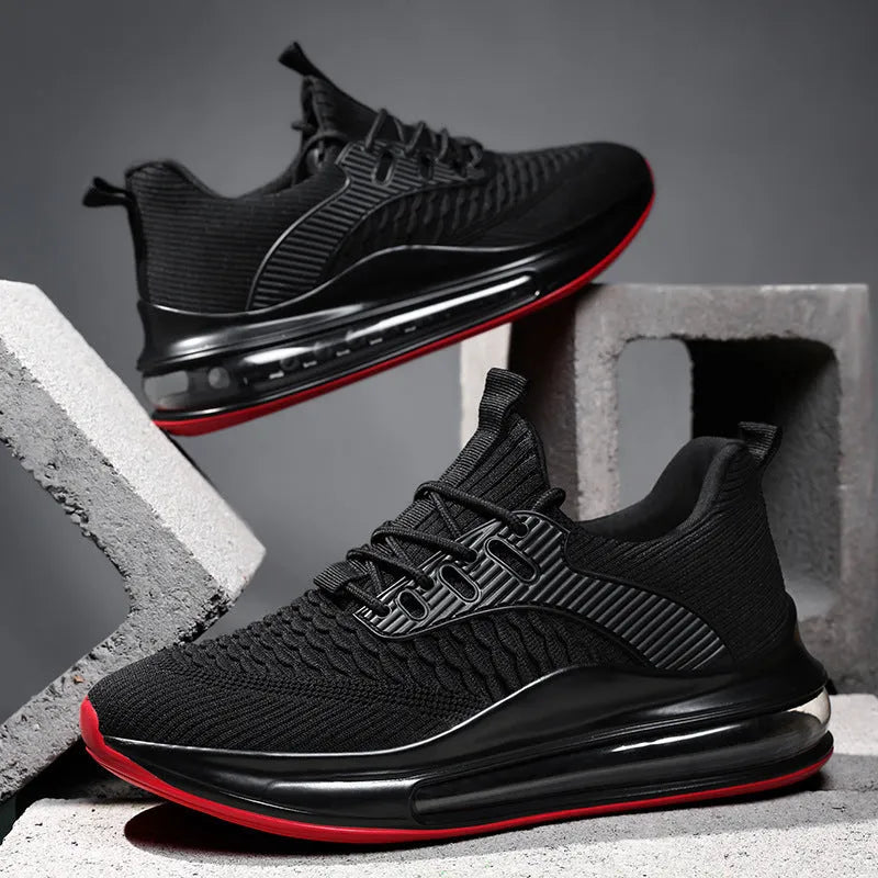 Men's low-top mesh running shoes in black with rubber sole and round toe design